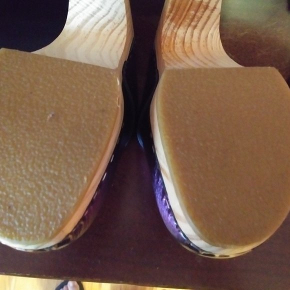 Sandgrens Clogs - Picture 3 of 4